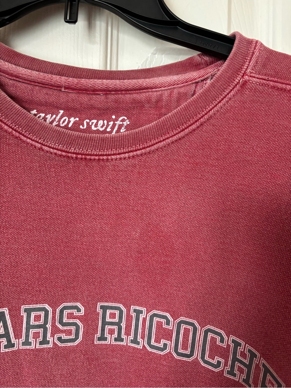 Taylor Swift Vintage Rose 'My Tears Ricochet' Sweatshirt - Picture 2 of 6